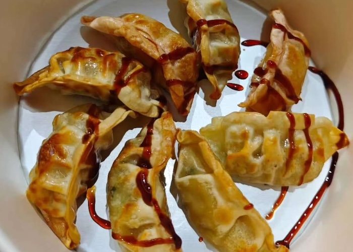 Raviolando 米兰割包与炸饺子