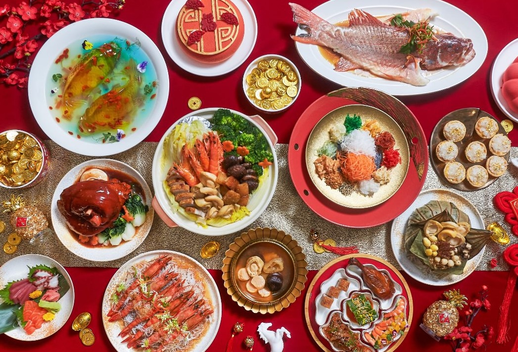 Cena tradizionale capodanno cinese famiglia ravioli jiaozi