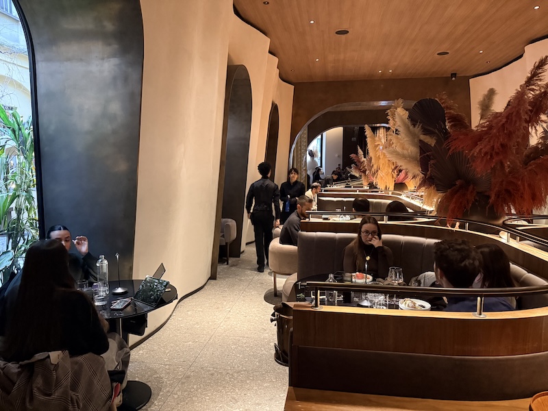 Domo Sushi Milano interior