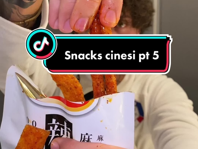 Snack Asiatici Virali Tiktok Chinatown Milano Latiao Bastoncini Piccanti