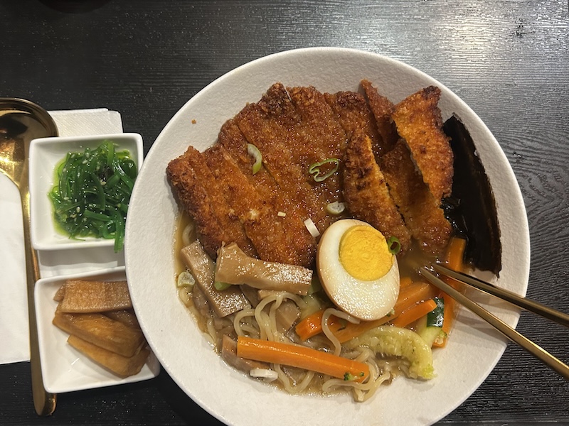 米兰平价中餐 Bloomy 2 Galleria dell'Unione 拉面