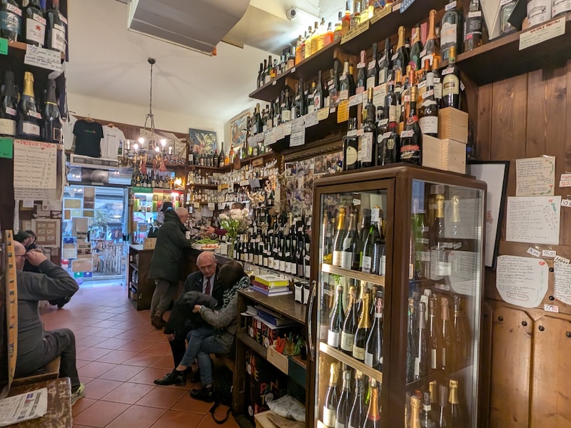 米兰酒窖 Cantine Isola 内部环境 葡萄酒