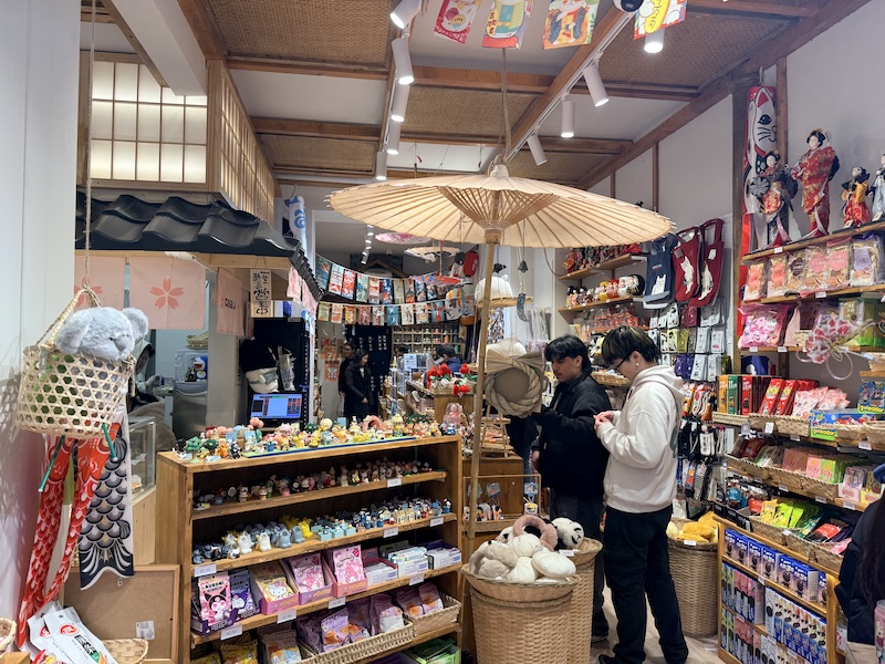 米兰华人街日式杂货店 铜锣烧 Dora 探店
