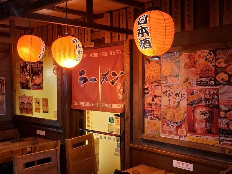 米兰日本餐厅 Roppongi Izakaya 内部环境 东京街头